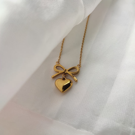 Knot Me Pretty Pendent Necklace