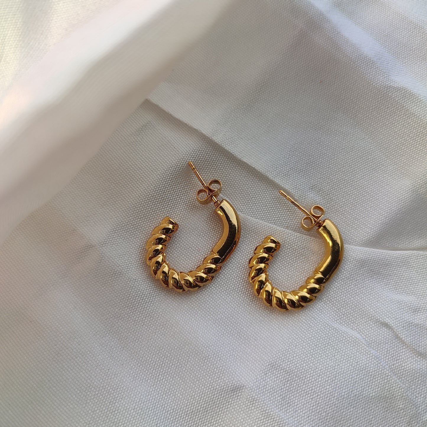 Twisted Rope Hoop Earring