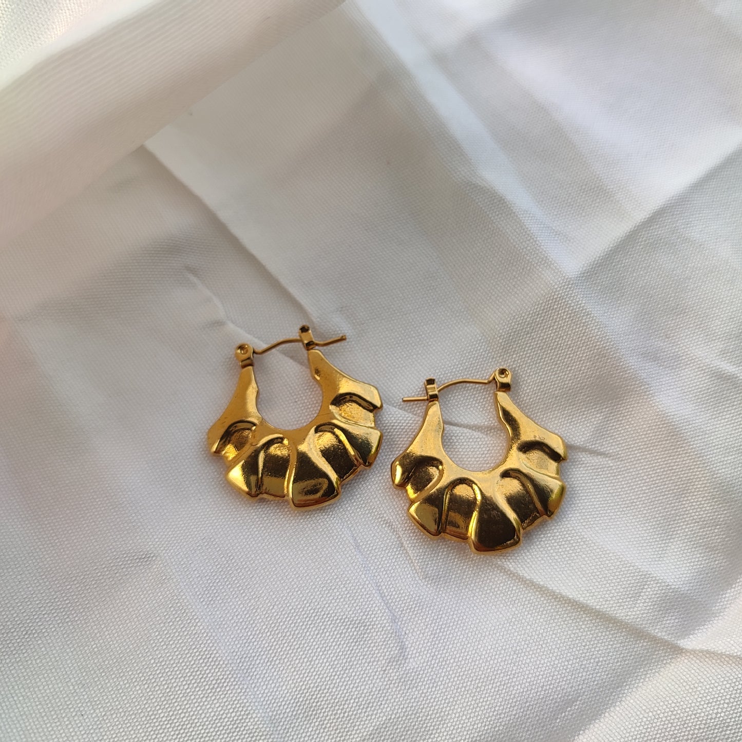 Petal Fan Hoop Earring