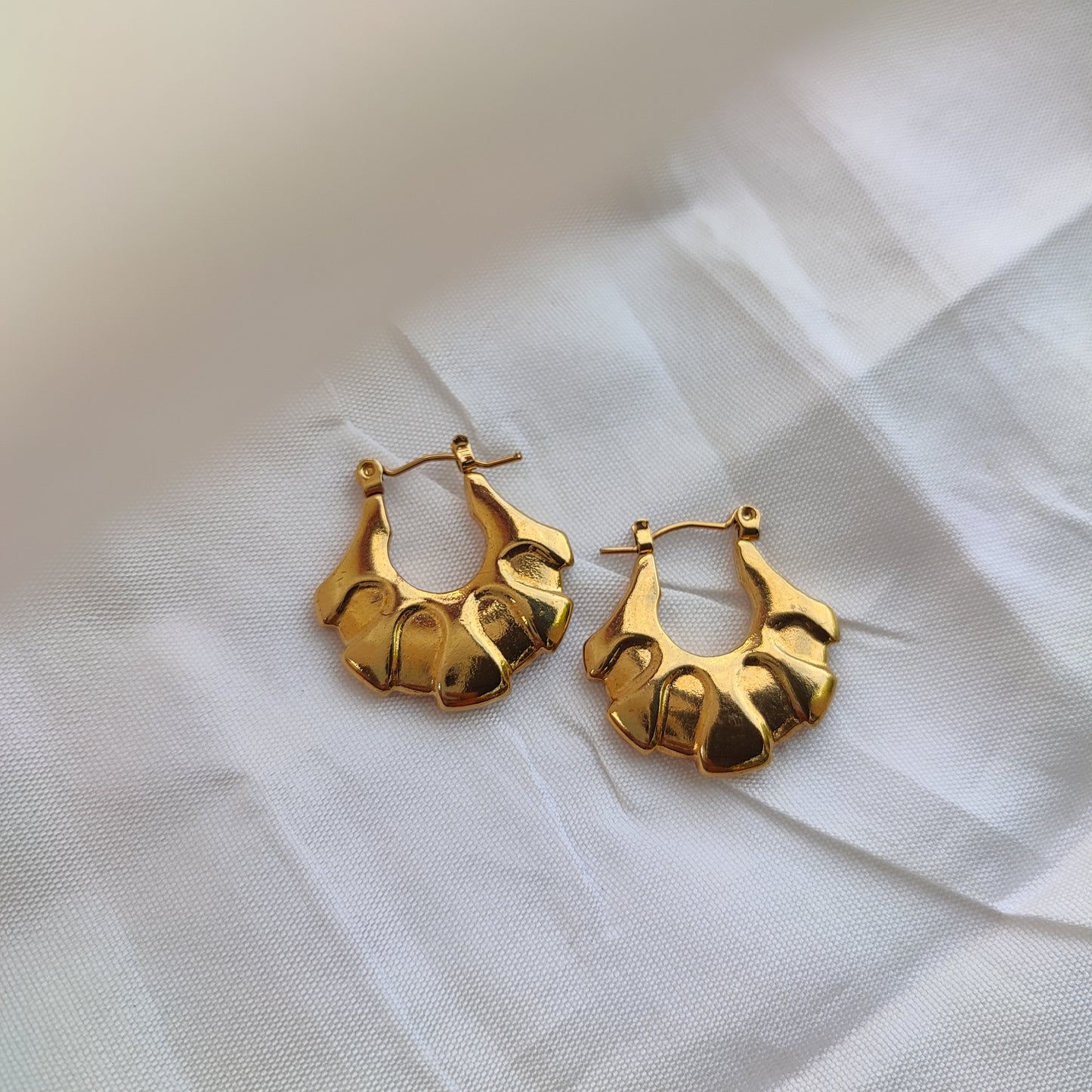 Petal Fan Hoop Earring