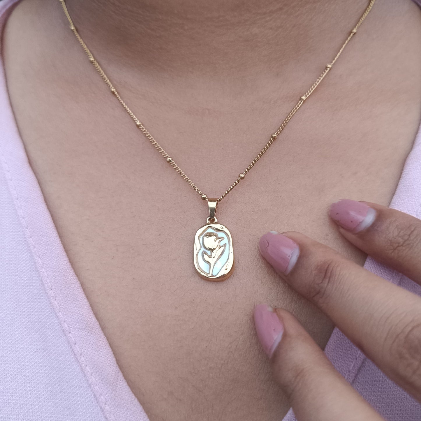 Luna Rose Pendent