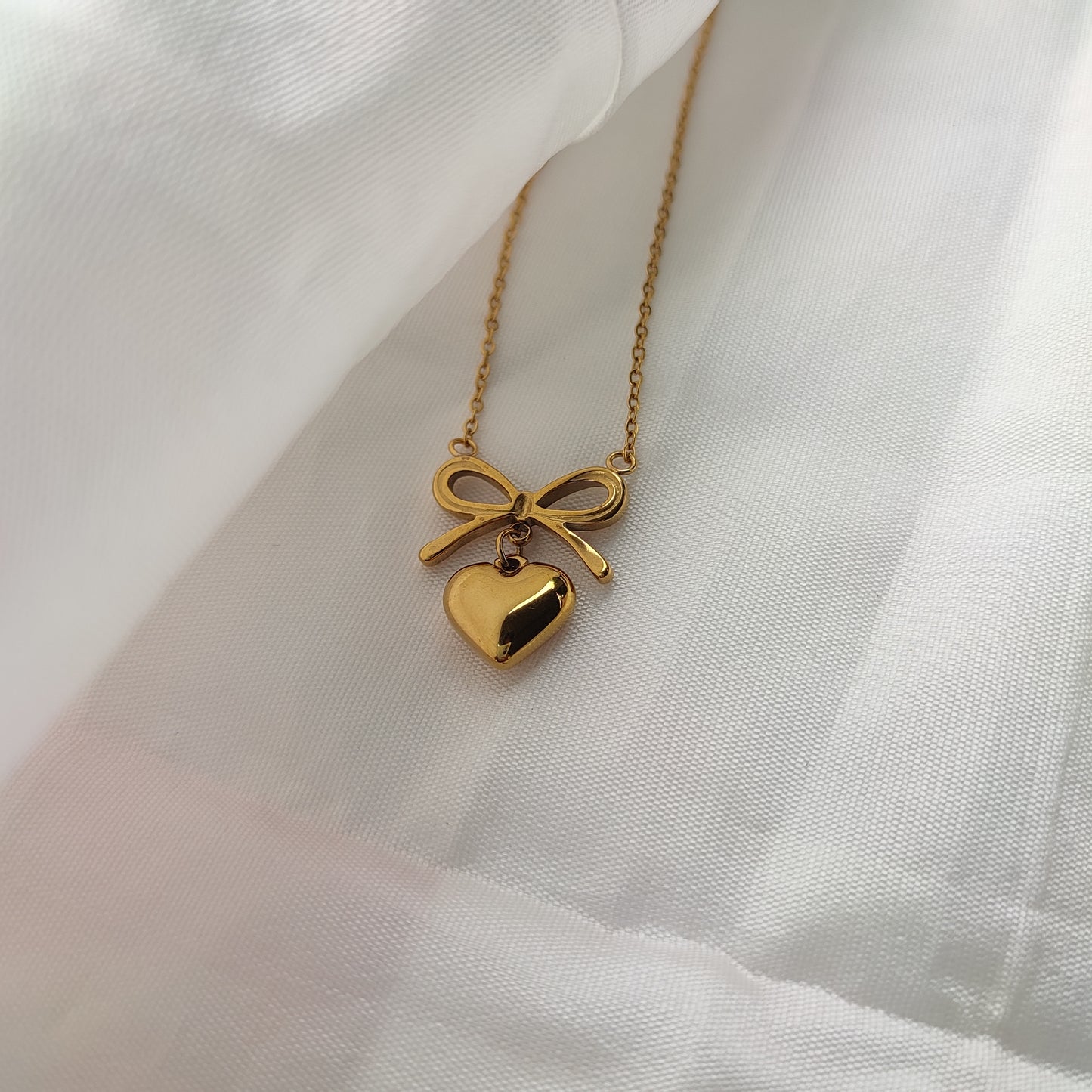 Knot Me Pretty Pendent Necklace