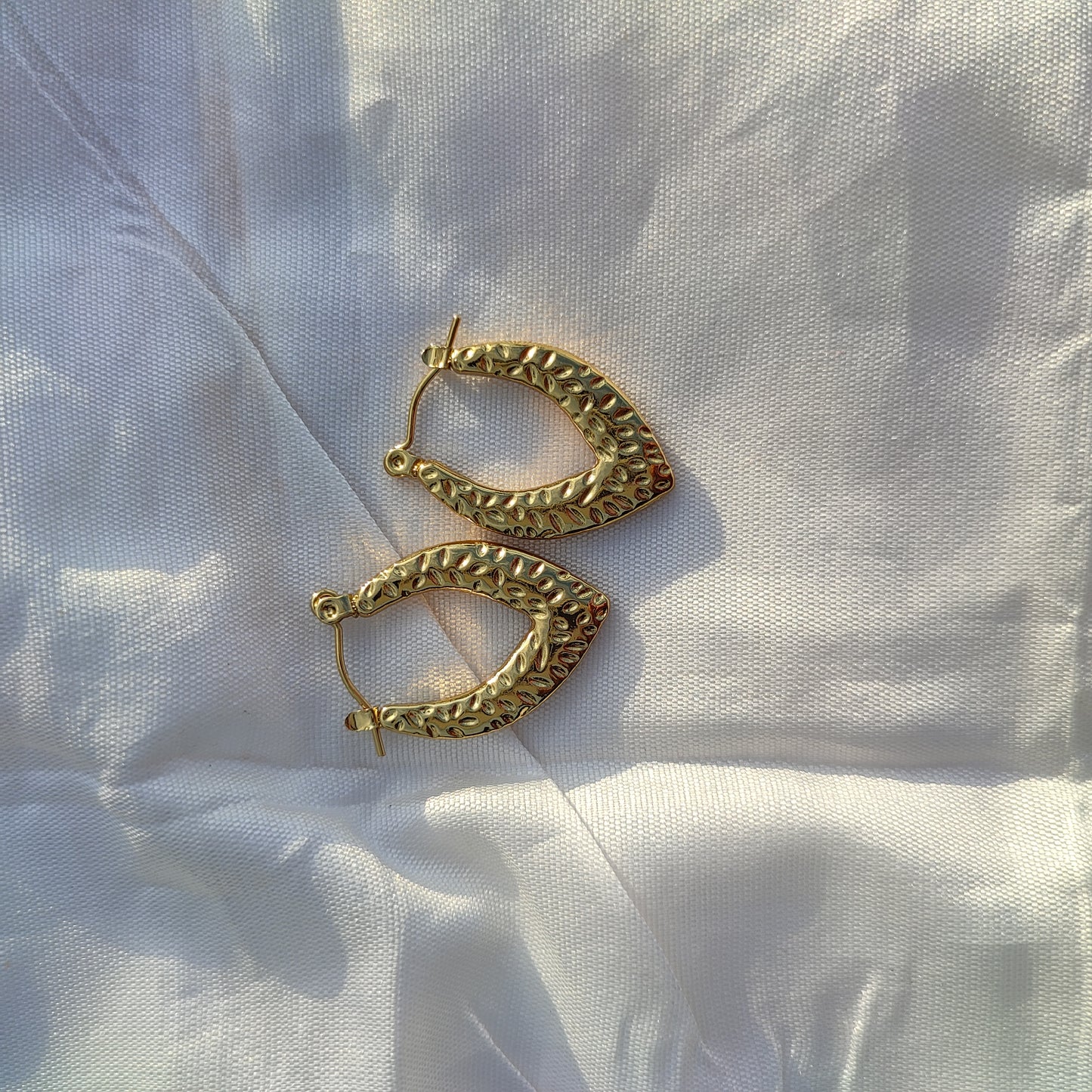 Vintage-Inspired V-Shaped Hoop Earring
