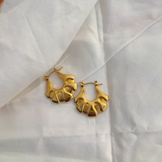 Petal Fan Hoop Earring